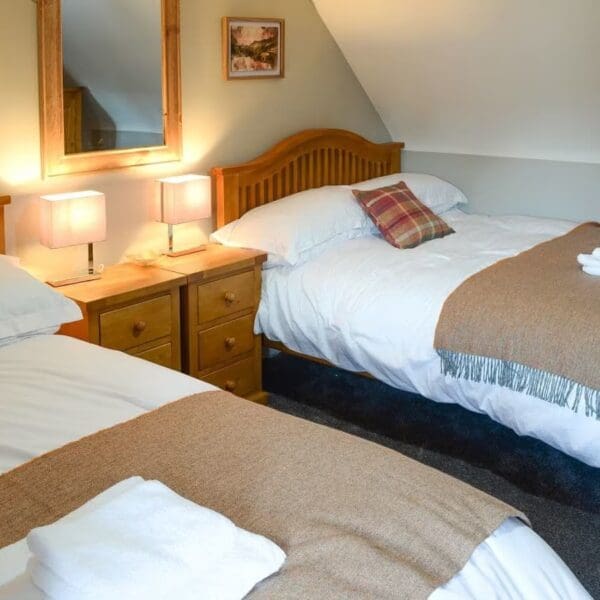 Twin bedroom, Wallace House holiday home, Dornoch