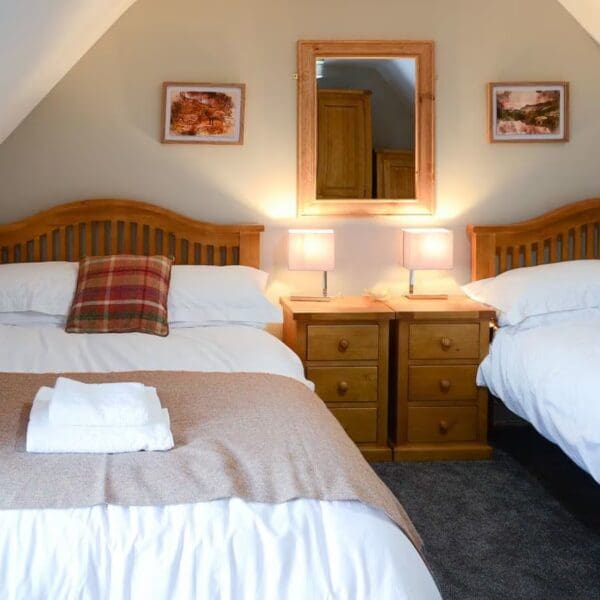 Twin bedroom 2, Wallace House holiday home, Dornoch