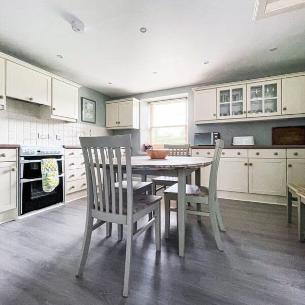 Kitchen Balloan Cottage Dornoch