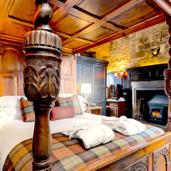 Dornoch Castle Hotel four poster bedroom