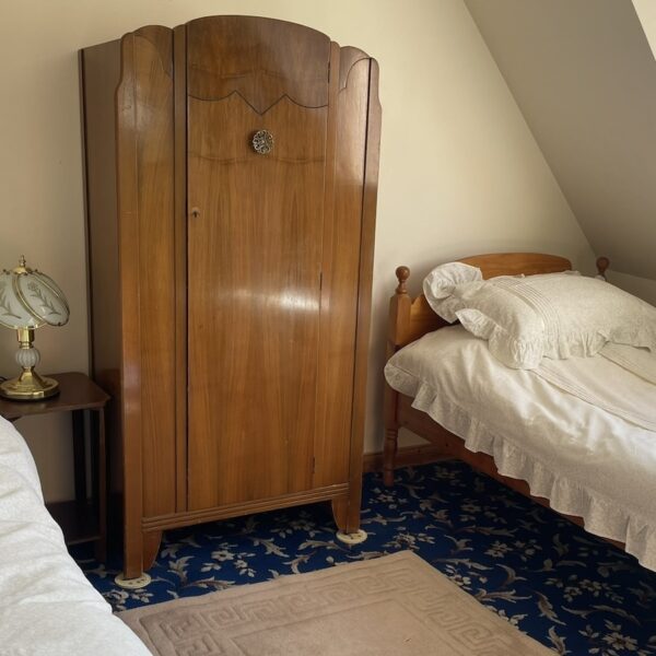 Twin bedroom in Achlean Holiday cottage, Dornoch