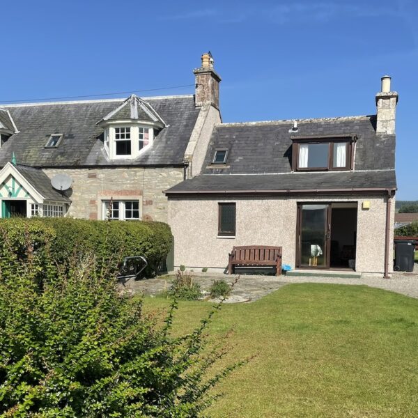 Exterior of Achlean Holiday cottage, Dornoch