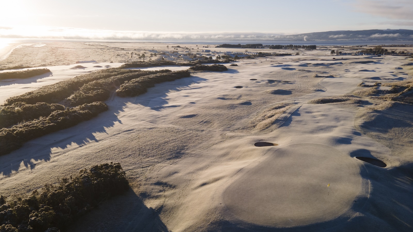 Snowy day on Royal Dornoch golf course