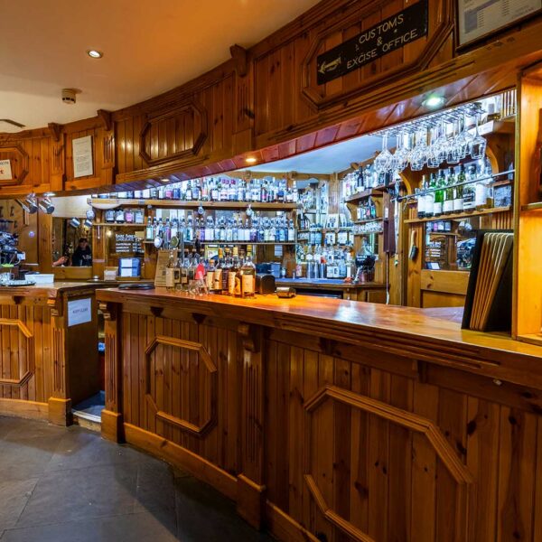 Castle Hotel bar 7