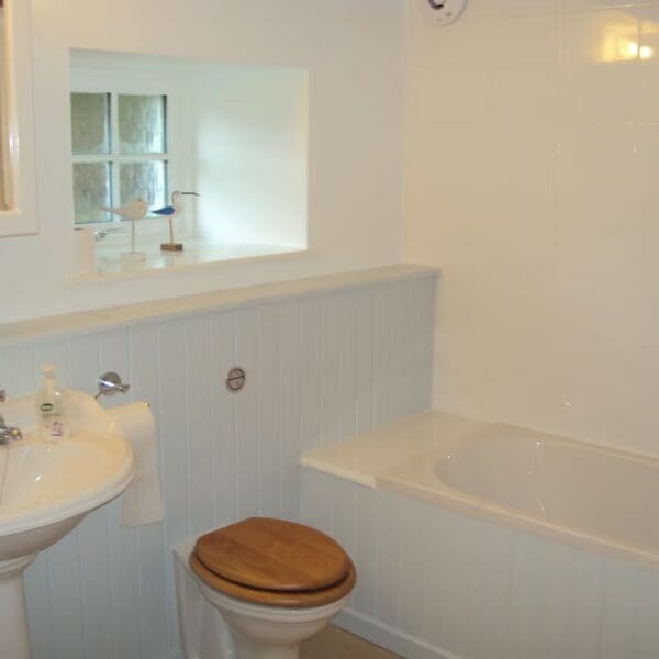 Bathroom, Riverside Steading Dornoch