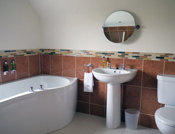 bathroom, Greenkeepers Cottage, Dornoch